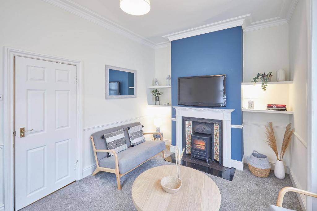 Cherry Tree House room 6